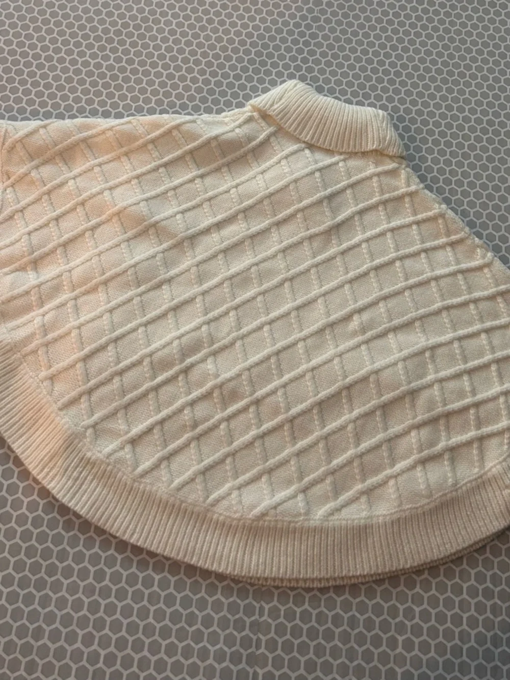 Janie and Jack Cream Cable-Knit Poncho Sweater with Toggle Closure Size 7